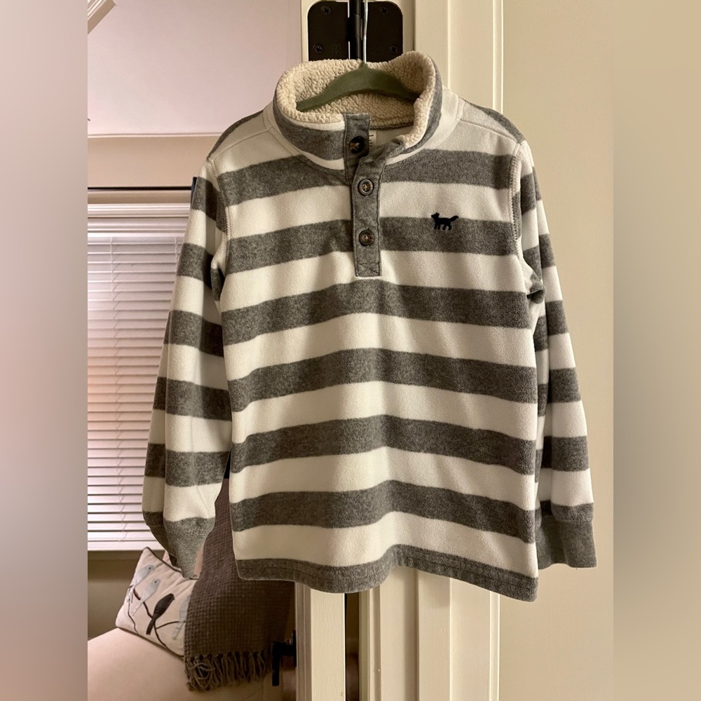 Carter's Gray & White Fleece Pullover - Size 5T (Bundle for Discount)